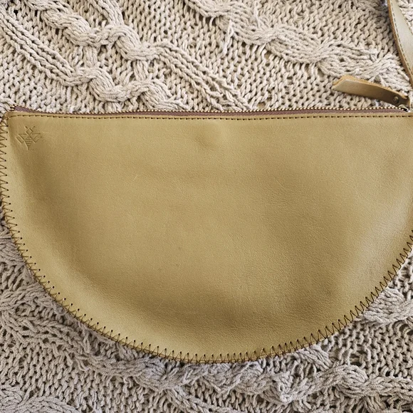 Lyons Leather Co Biggie Bee - Picture 3 of 8